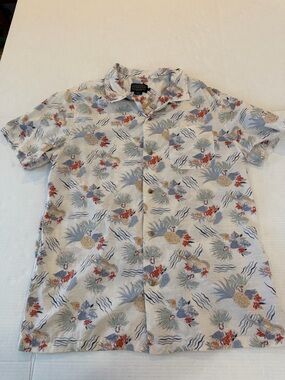Pendleton White Short-Sleeve Hawaiian Print Shirt with Blue & Red Accents